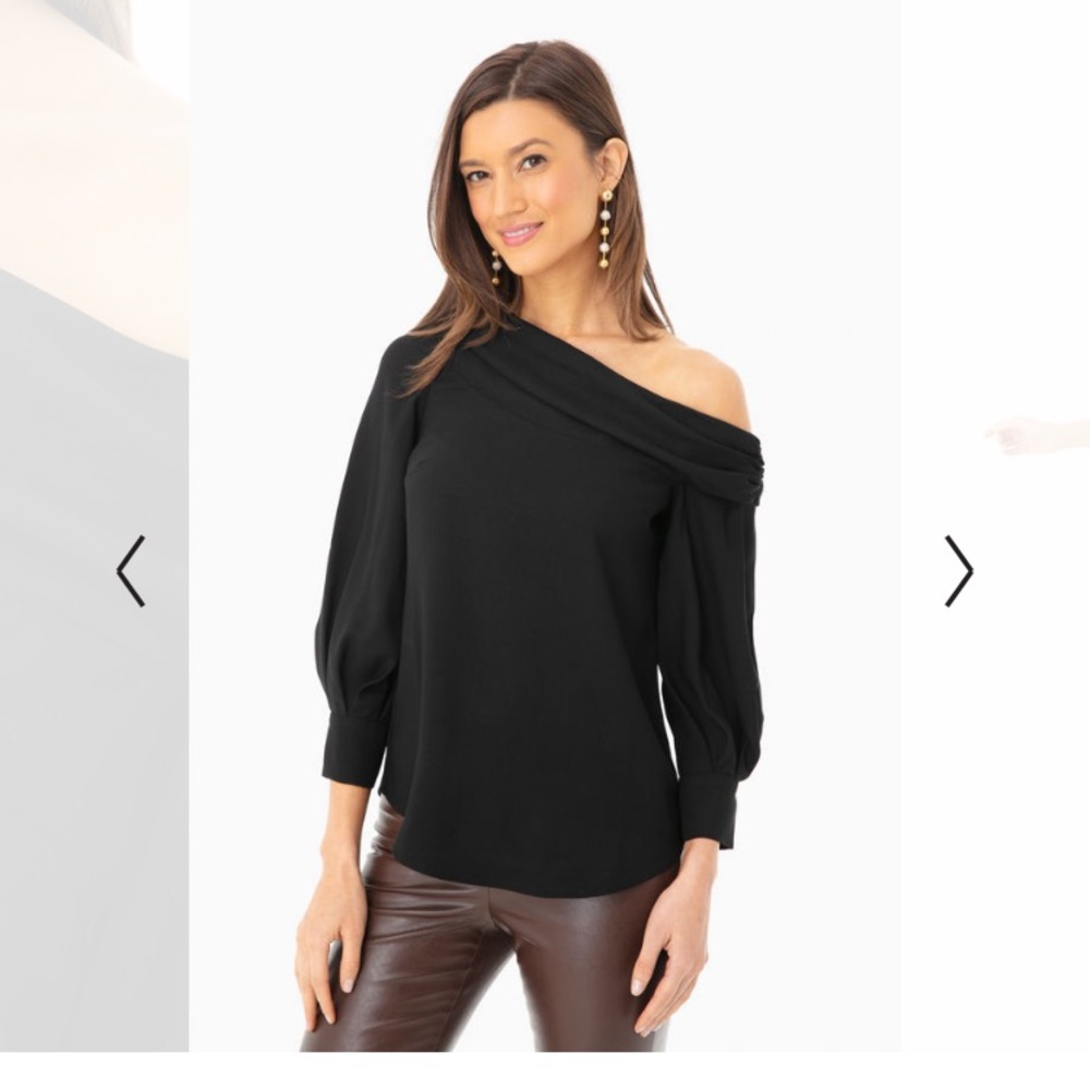 Tuckernuck blouse